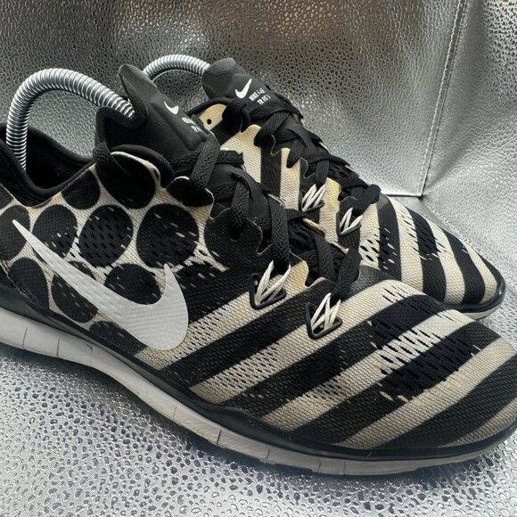 🚀 Nike Womens Free‎ 5.0 704695-008 Black Running Shoes Sneakers Size 8.5 - Picture 2 of 7